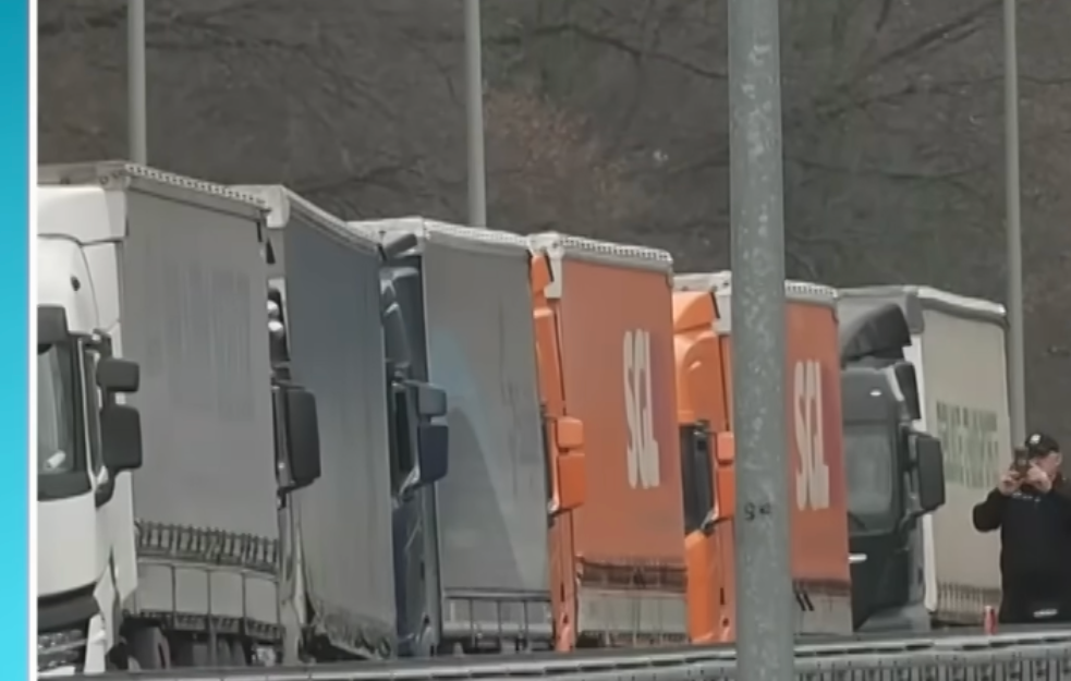 Prevoznici četvrti dan blokiraju teretni saobraćaj na prelazima sa zemljama &Scaron;engena